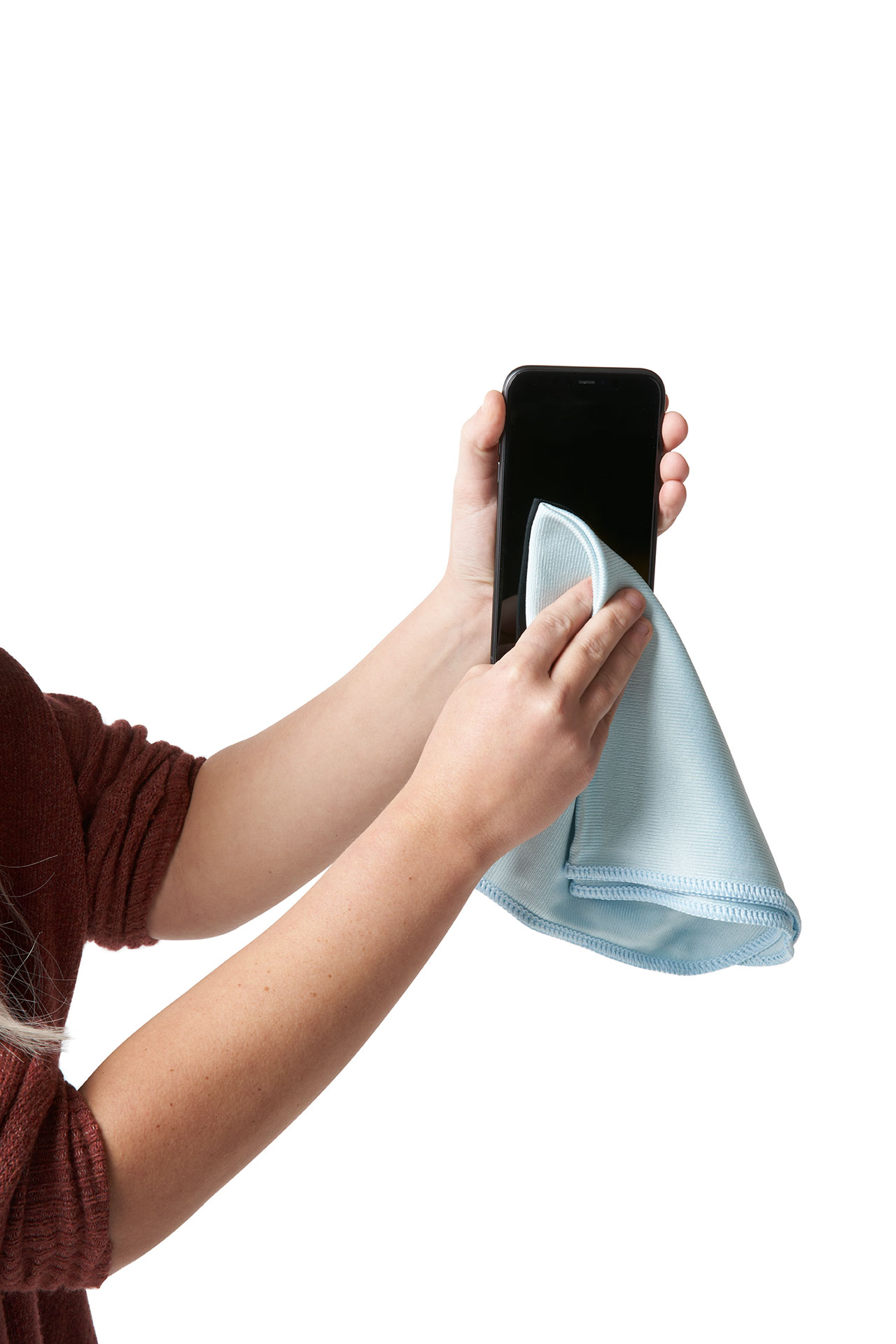 HYGEN™玻璃/镜面微纤抹布采用优质微纤结构，在玻璃或镜面上清洁时无划痕、无棉絮残留。创新微纤技术，优化操作效率，关爱员工健康。
