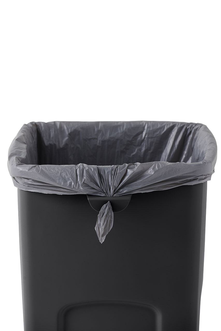 乐柏美商务用品的Untouchable™方形垃圾桶非常适合用于废纸产生量大的区域，例如复印机、打印机旁边以及邮件收发室。