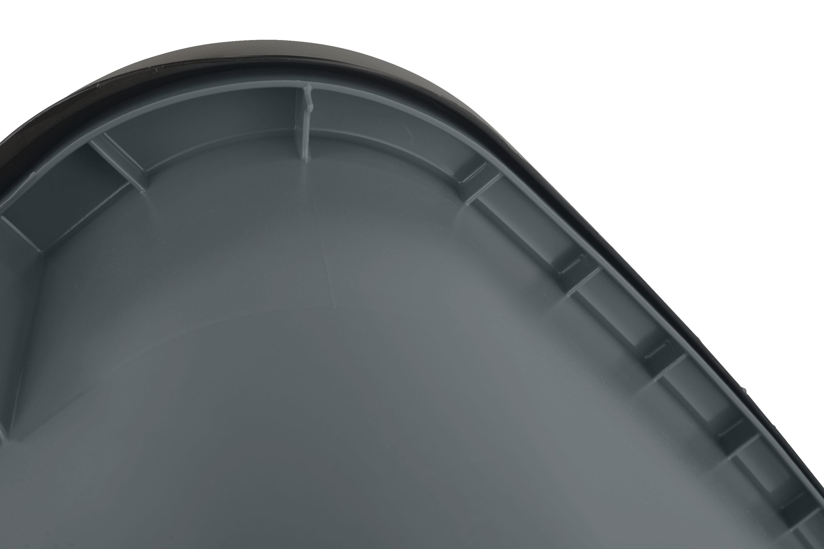 移动轻松，可高效应对物料搬运、普通垃圾及大容量废弃物的收集需求。