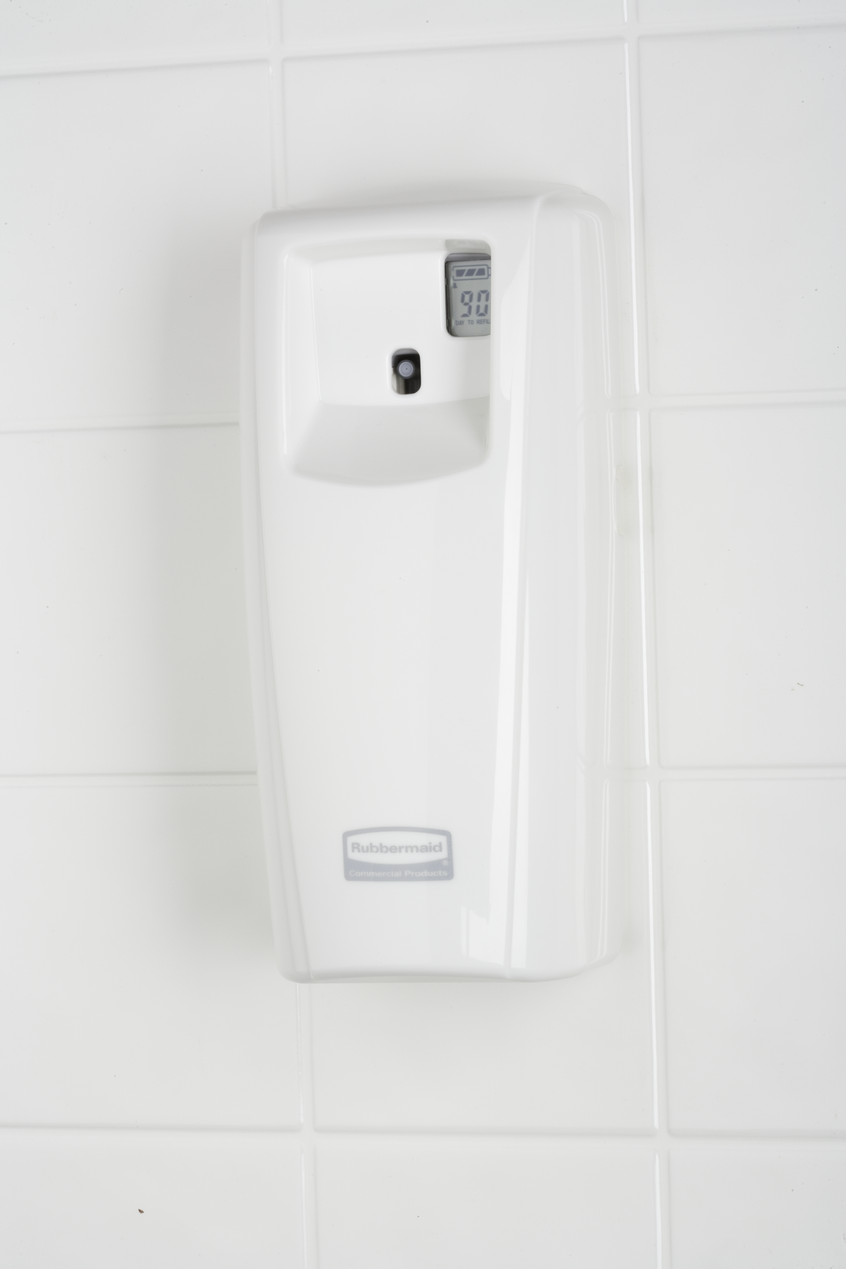 Microburst® 9000 气雾剂气味控制系统提供了一种经济高效、可编程的解决方案，具有标准分配器的所有功能和性能。